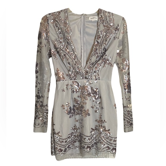 Superdown Jessica Deep V Mini Gunmetal Silver Sequin Dress XS New - Picture 4 of 8